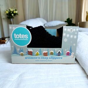 Totes Women’s Faux Fur Cozy Memory Foam Slippers, Size Large (8-9) – New in Box